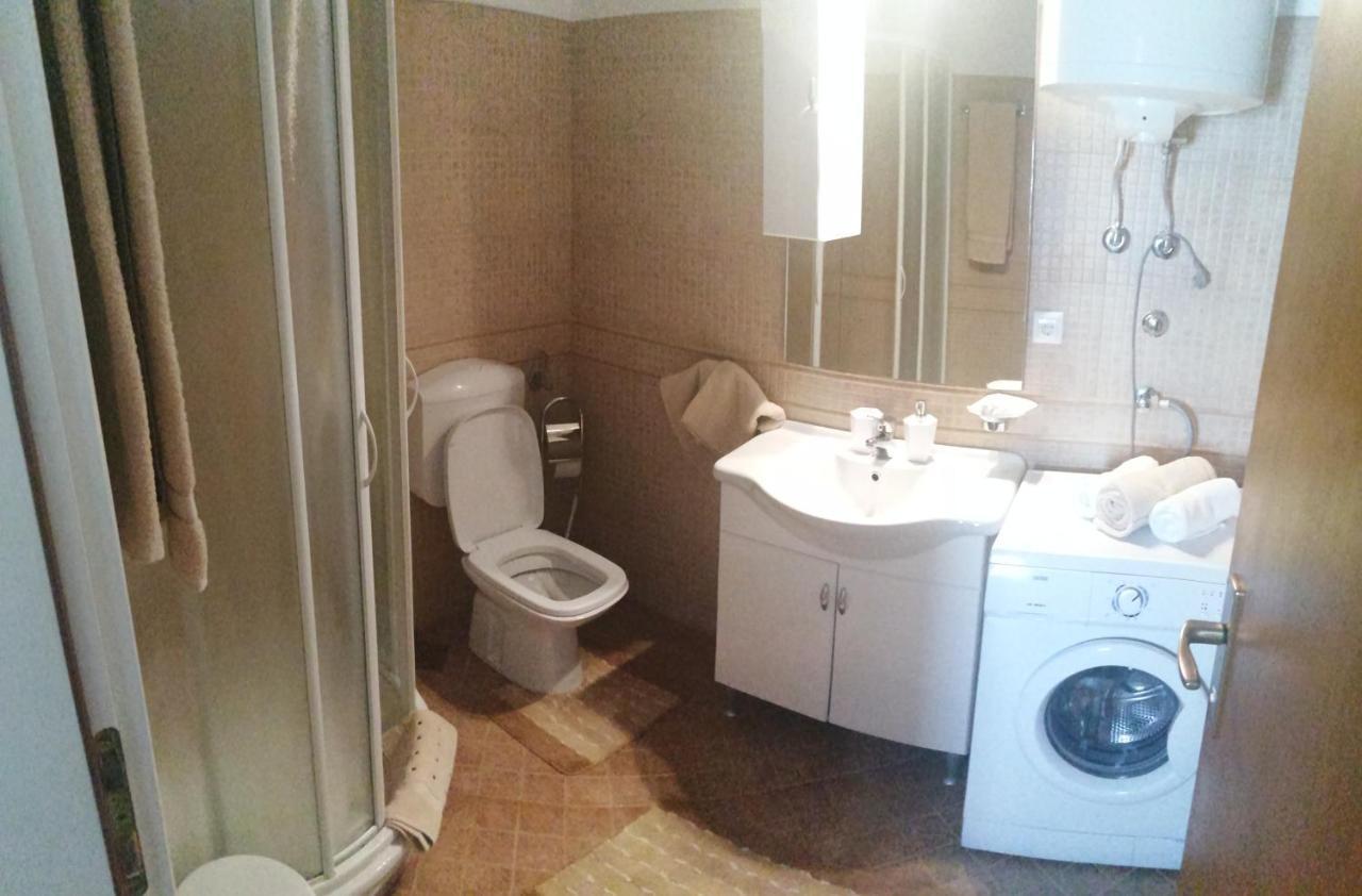 Apartments Tina Пула Екстериор снимка