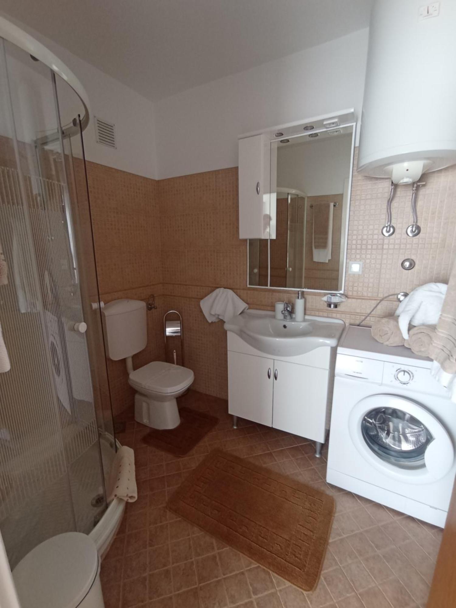 Apartments Tina Пула Екстериор снимка